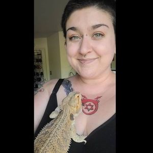 Meet your Posher, Stephanie